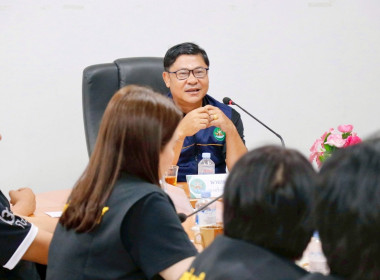 ลงพื้นที่ตรวจเยี่ยมติดตามผลการดำเนินงานการรวบรวมผลไม้ของสหกรณ์การเกษตรเพื่อการตลาดลูกค้า ธกส. นครศรีธรรมราช จำกัด โดยมี นายสมโชค จันทร์ใหม่ ประธานกรรมการ นายครรชิต พานชาตรี ผู้จัดการสหกรณ์ และเจ้าหน้าที่สหกรณ์ ให้การต้อนรับ ณ สหกรณ์การเกษตรเพื่อการตลาดลู ... พารามิเตอร์รูปภาพ 37